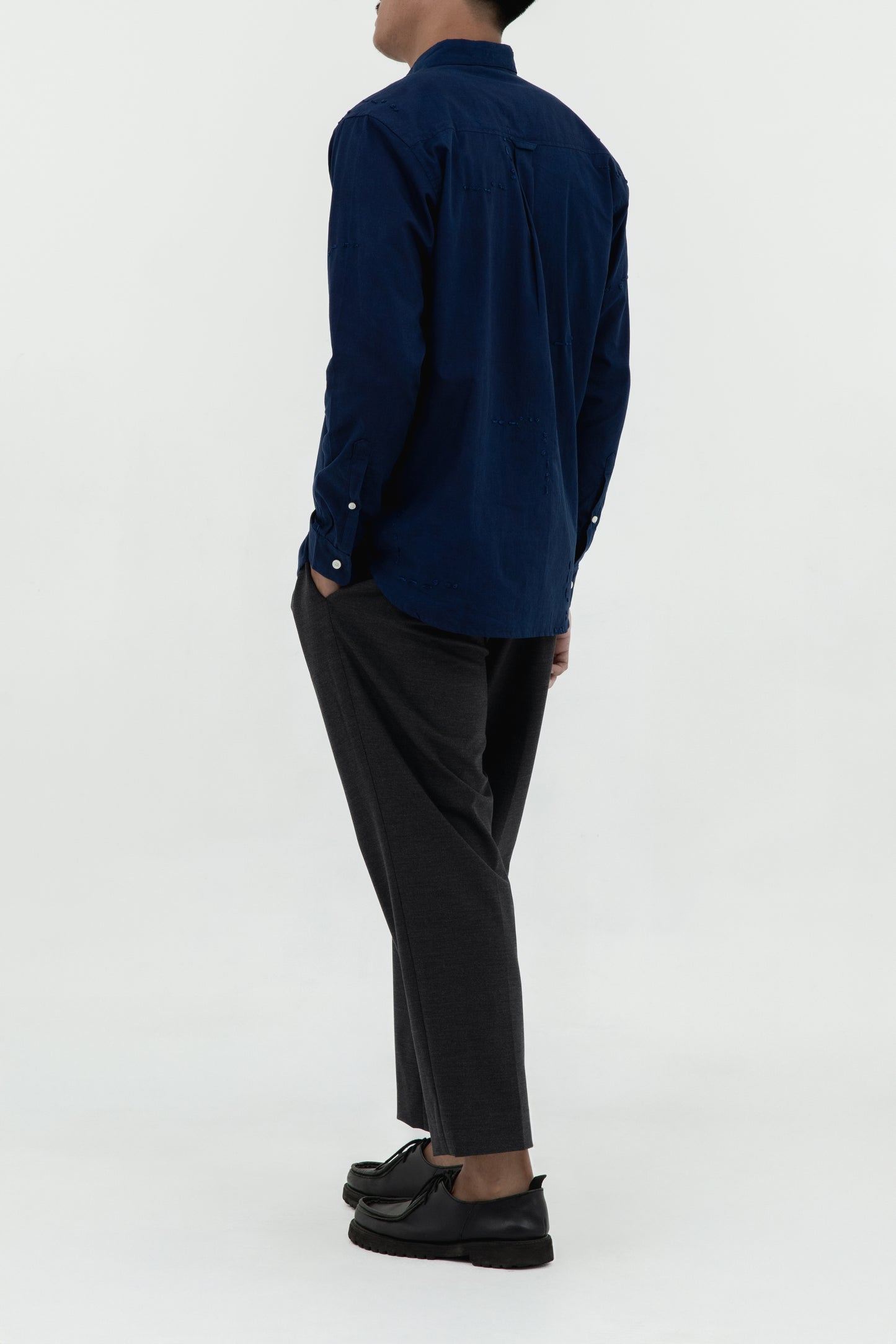 INDIGO TONAL EMBRO IAM 2 LS SHIRT