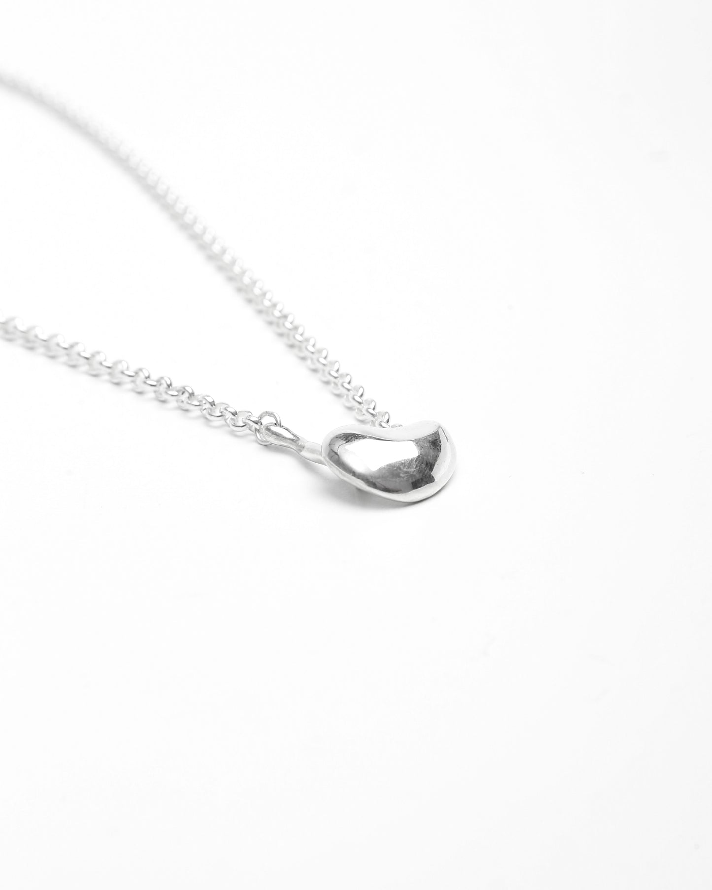 OASIS NECKLACE