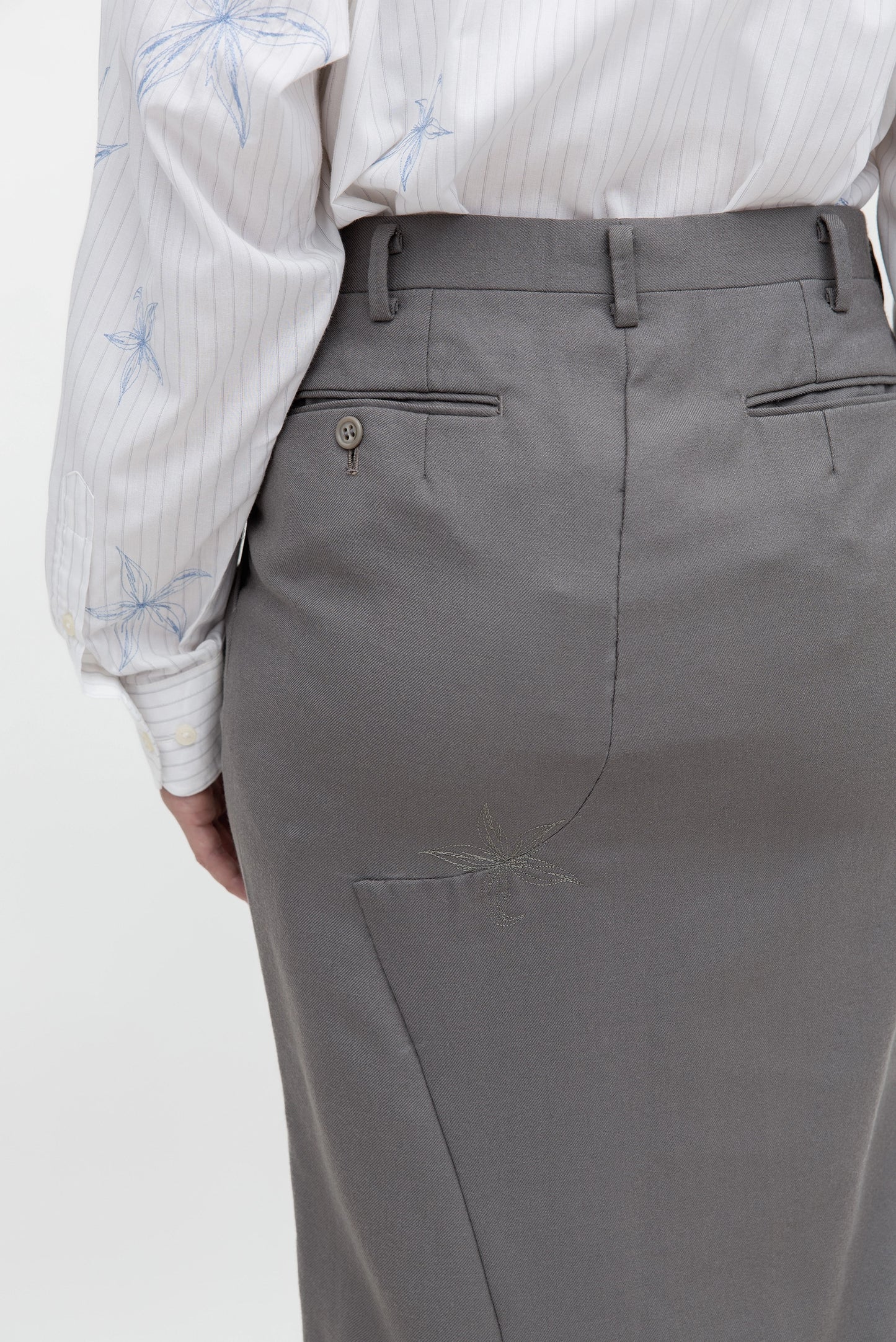 TWISTED EMBROIDERED LONG SKIRT