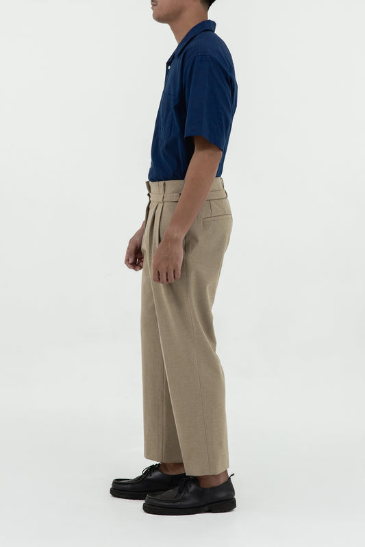 CLASSIC PANTS W/ PLEATS AND HALF BELT LP