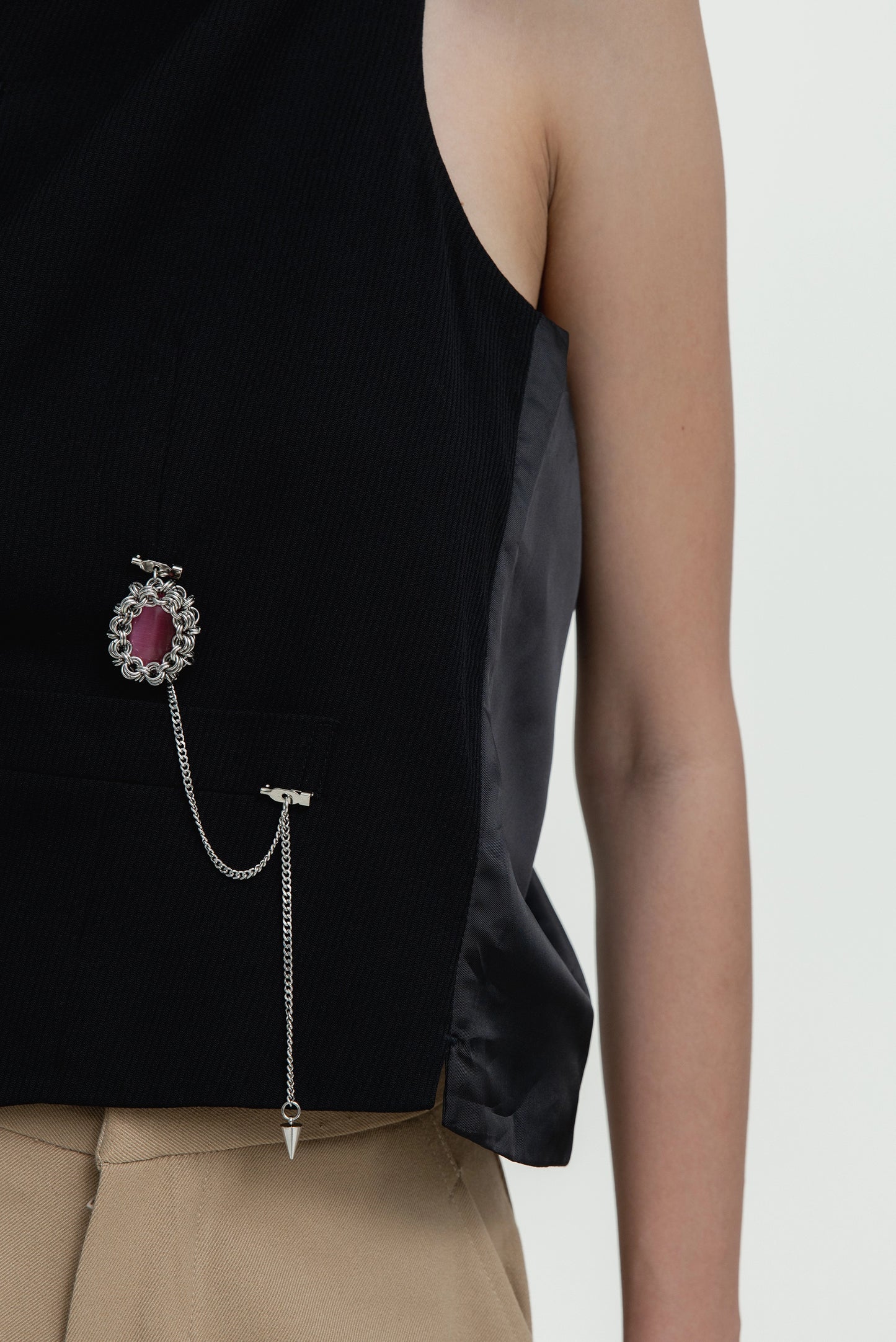 DE BROOCH SATIN PINK CATEYE