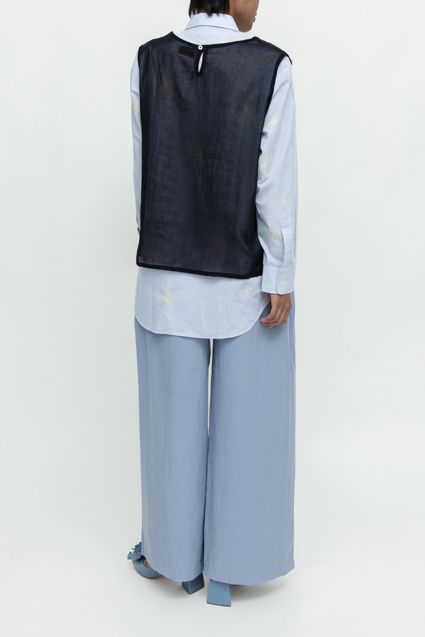 GARDEN CROCHET TANK TOP IN BLACK