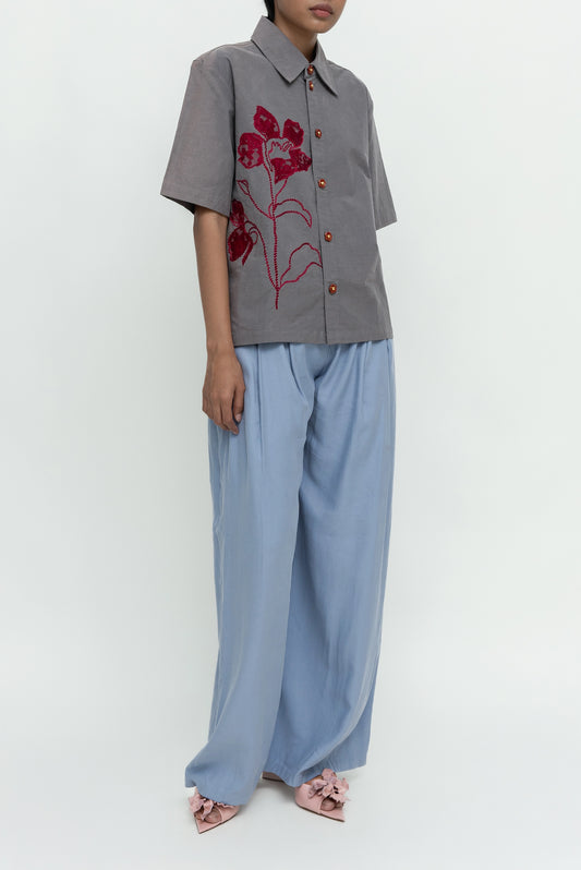 RED FLOWER EMBROIDERY SHIRT GREY SS