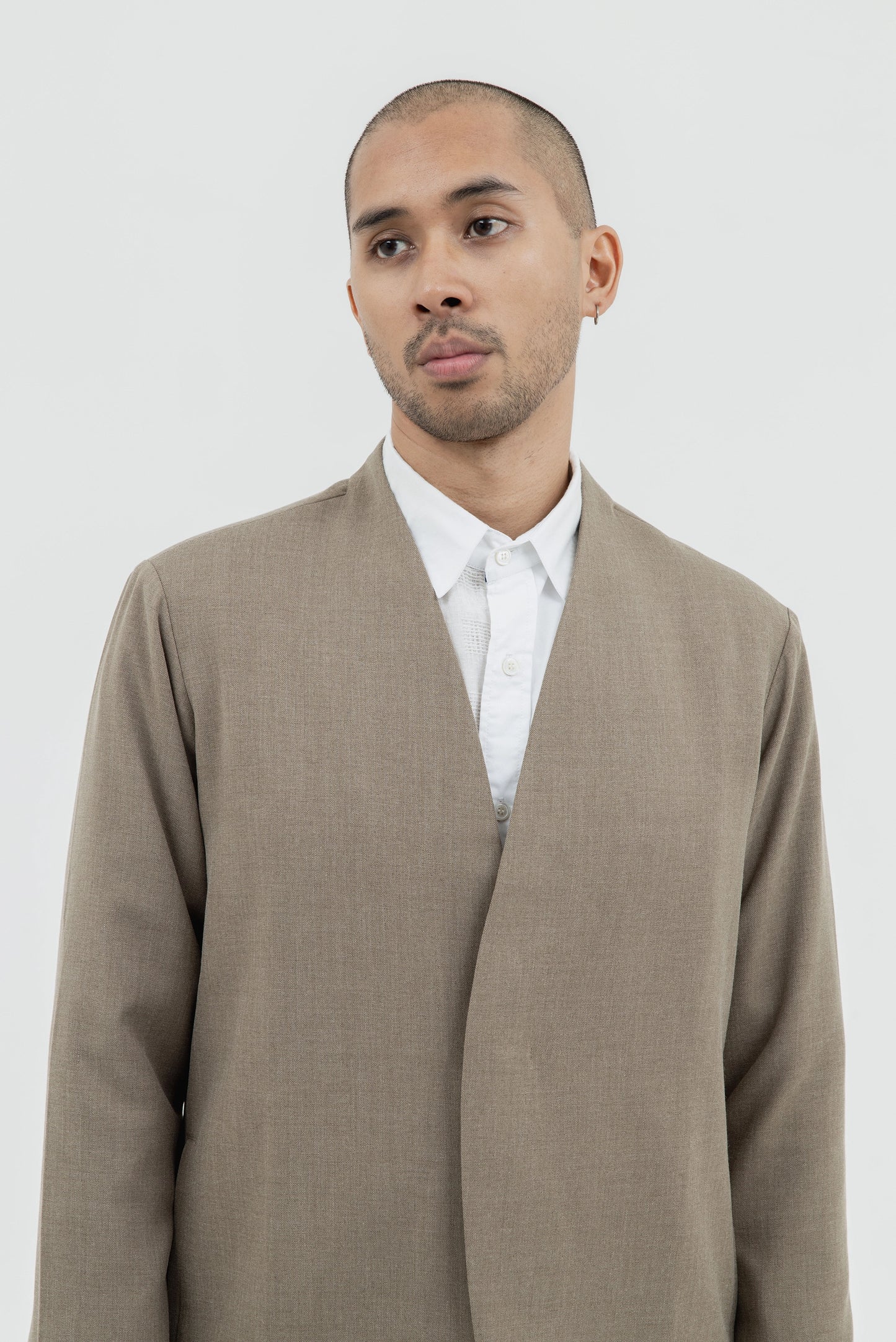 COLLARLESS OUTER