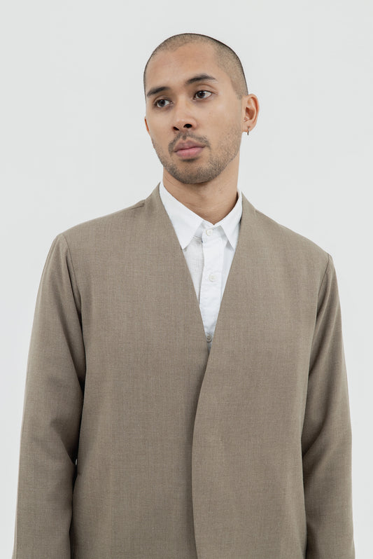 COLLARLESS OUTER