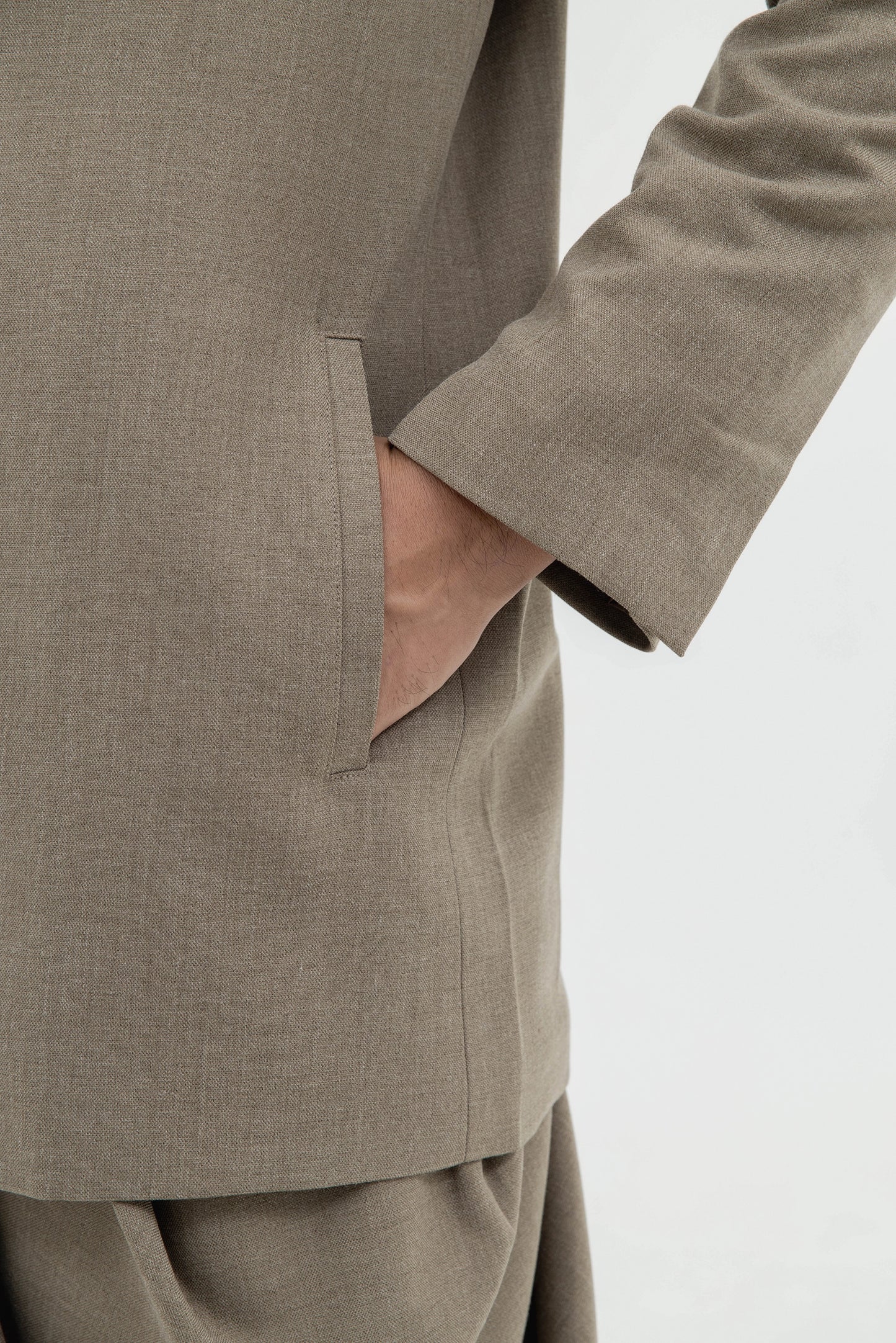 COLLARLESS OUTER