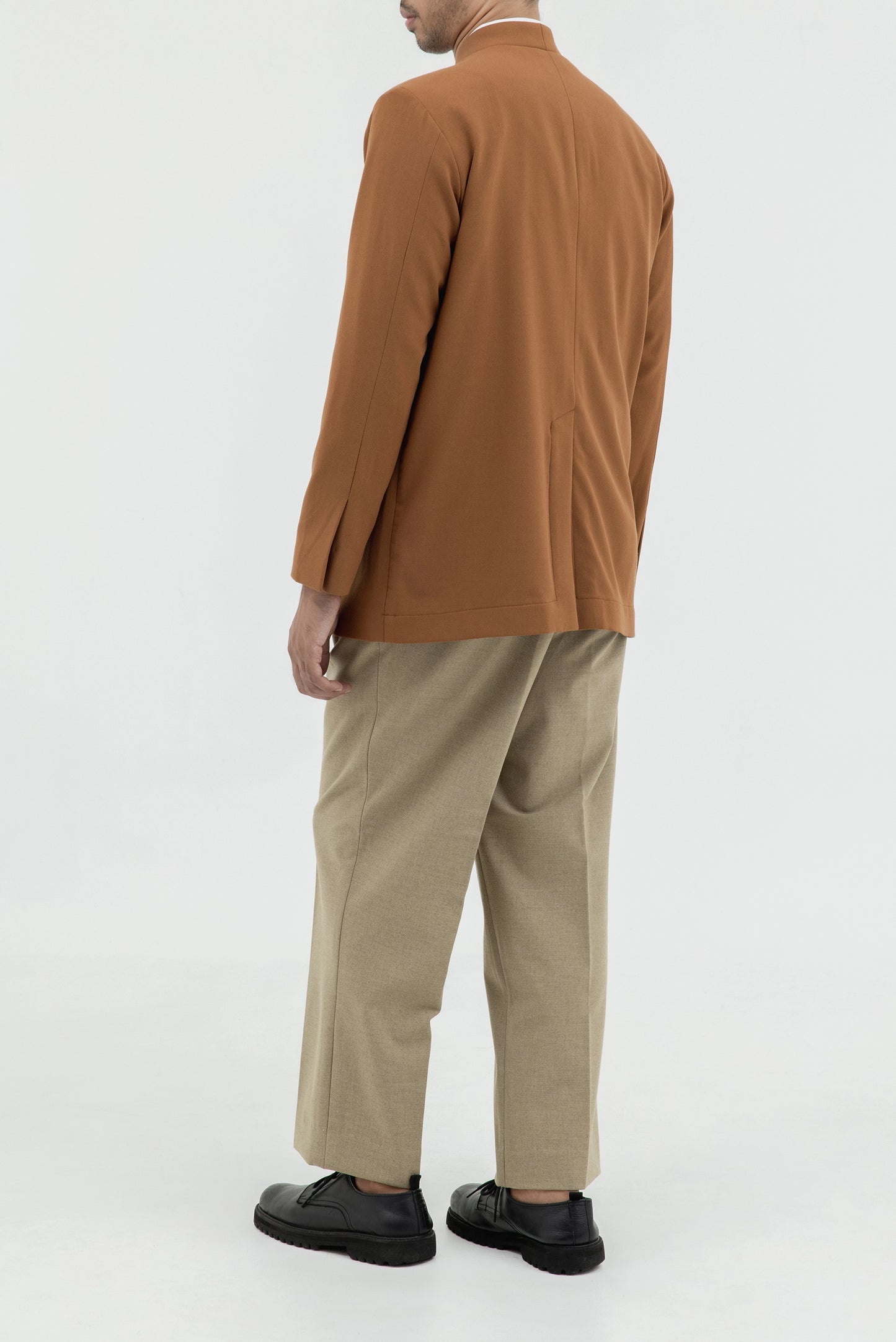 COLLARLESS OVERLAP JACKET W/ PATCH POCKET