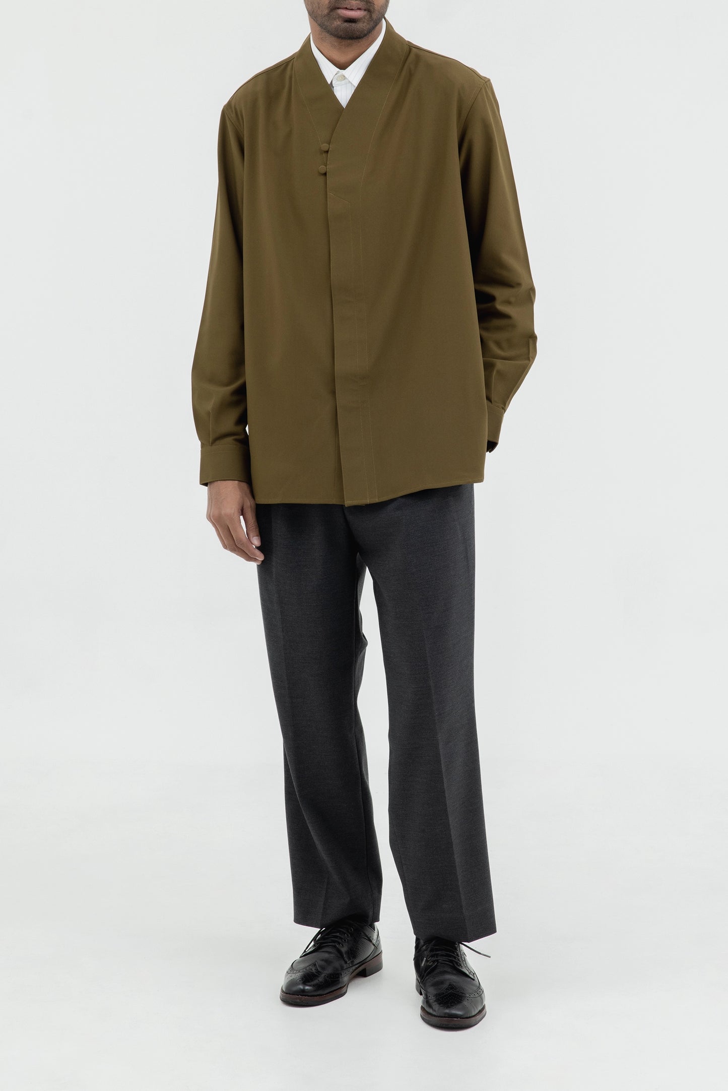 COLLARLESS MANDARIN 2 BUTTONS