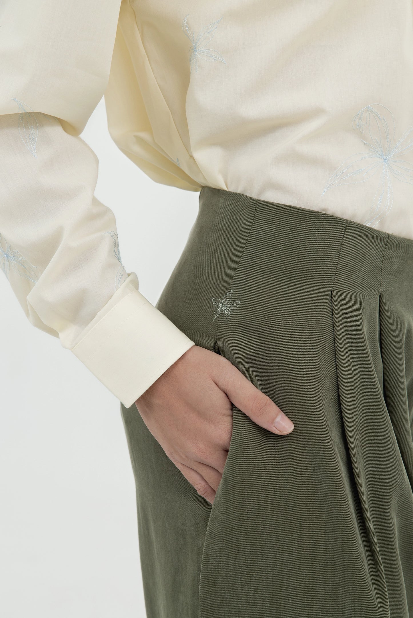 TAILORED TROUSER