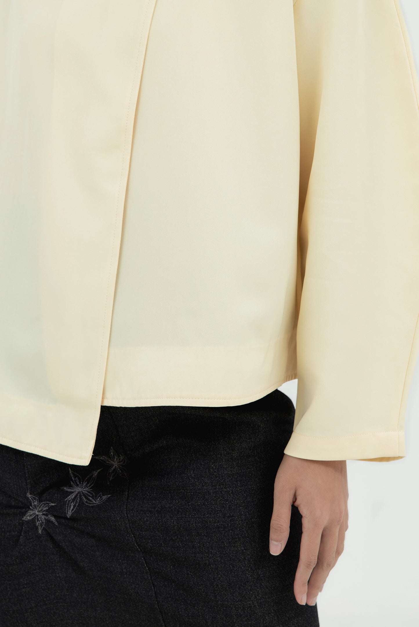 ADDISON LONG SLEEVES TOP