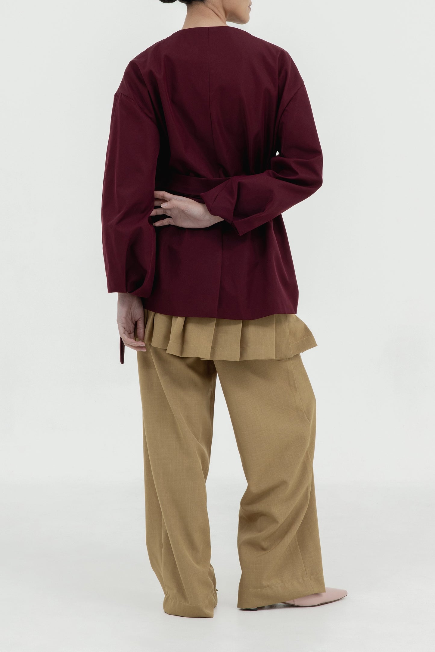 VINERA SHORT OUTER II
